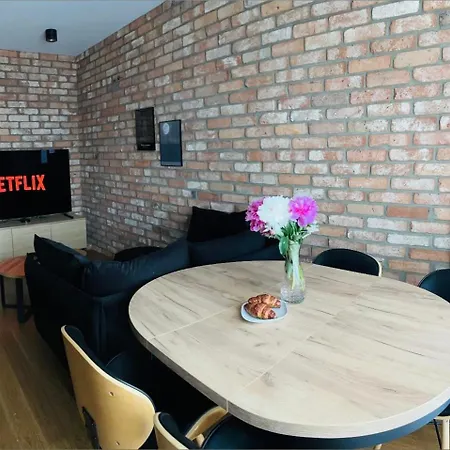 Industrial Siennicka 29b Apartman Varsó